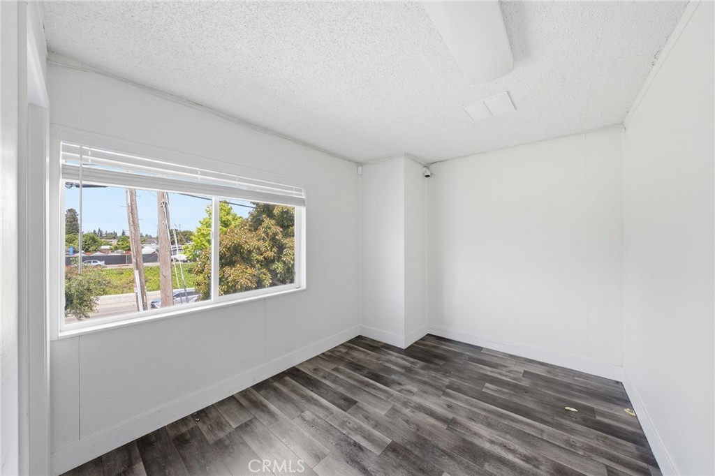 16440 Ashland Property Photo 30