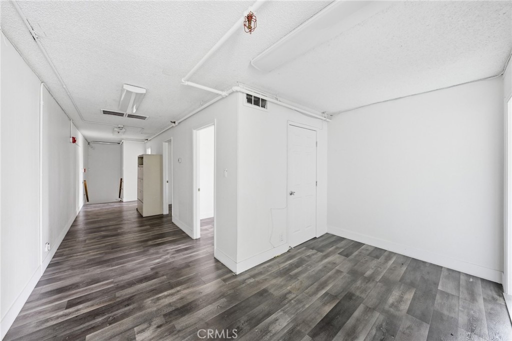 16440 Ashland Property Photo 32
