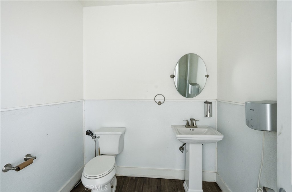 16440 Ashland Property Photo 36