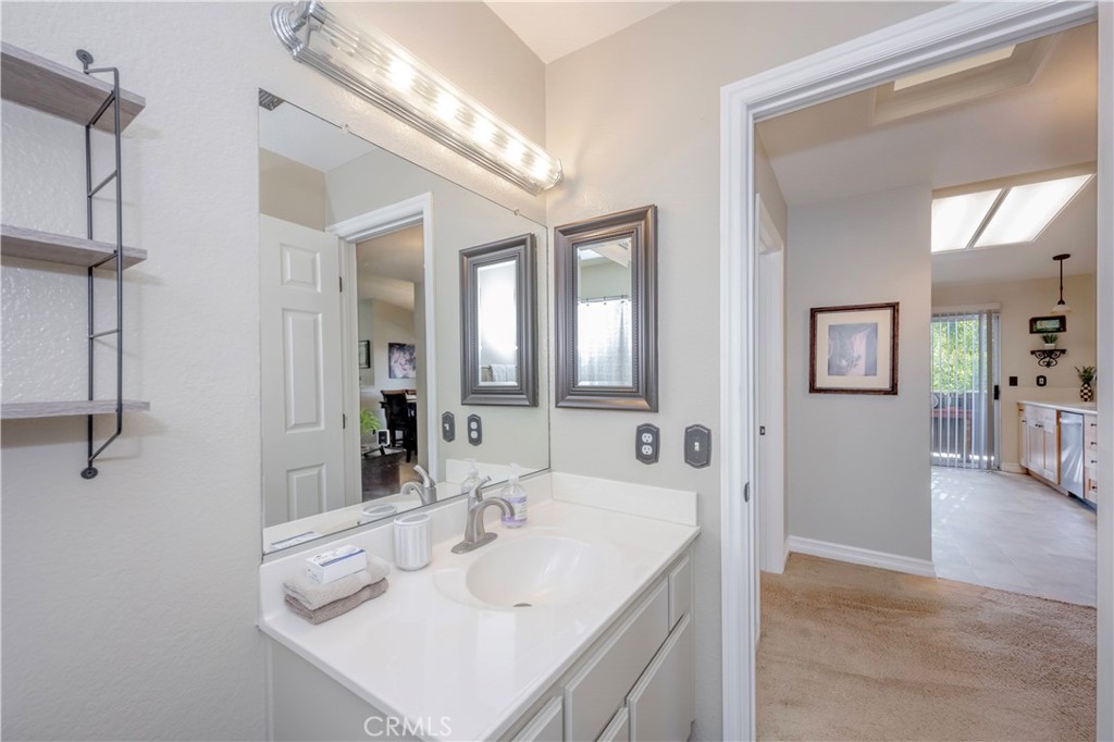 10 Corniche Drive E Property Photo 20