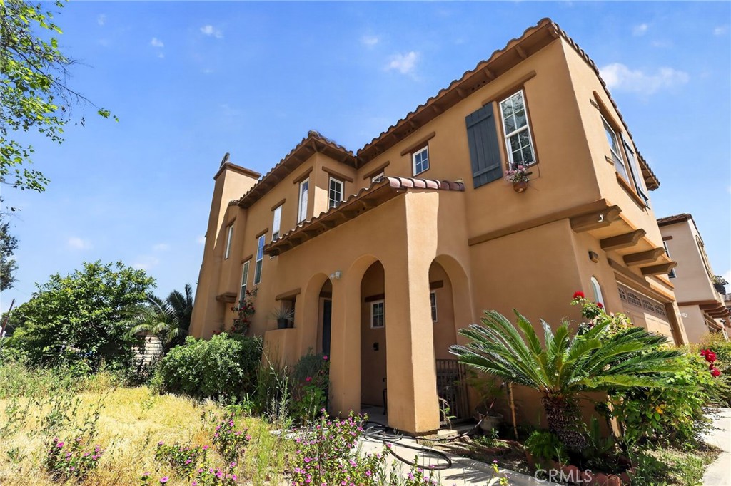 1350 S Towne Property Photo 4
