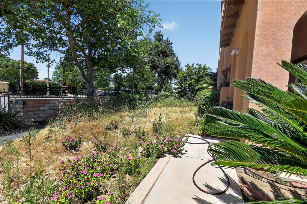 1350 S Towne Property Photo 15
