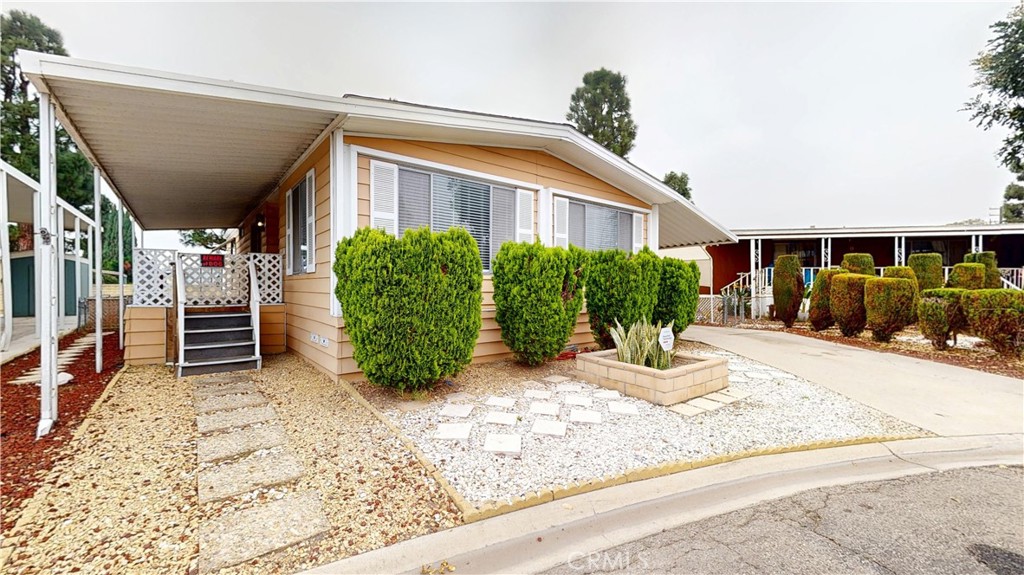 3595 Santa Fe Ave 73 Property Photo 3