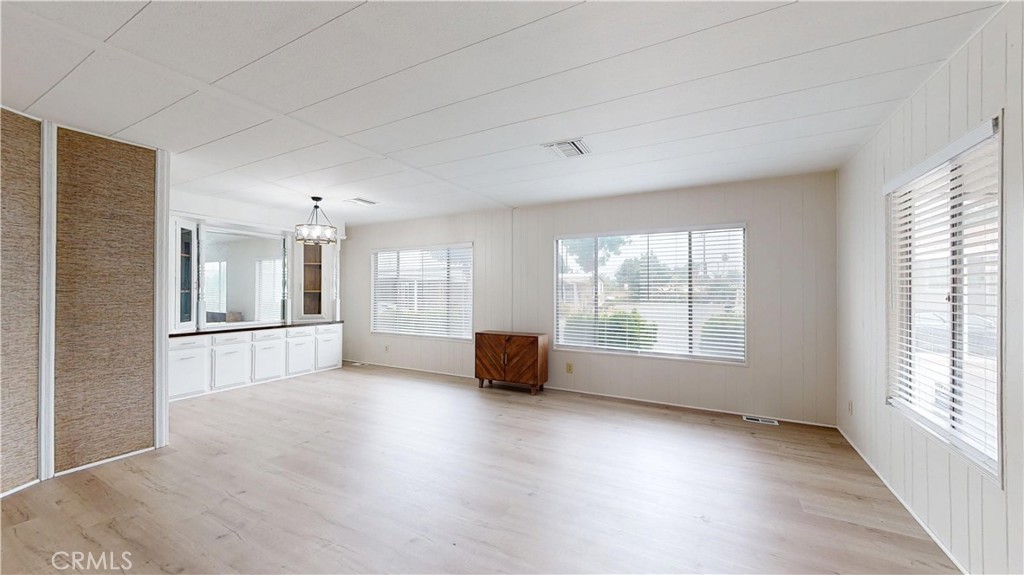 3595 Santa Fe Ave 73 Property Photo 12