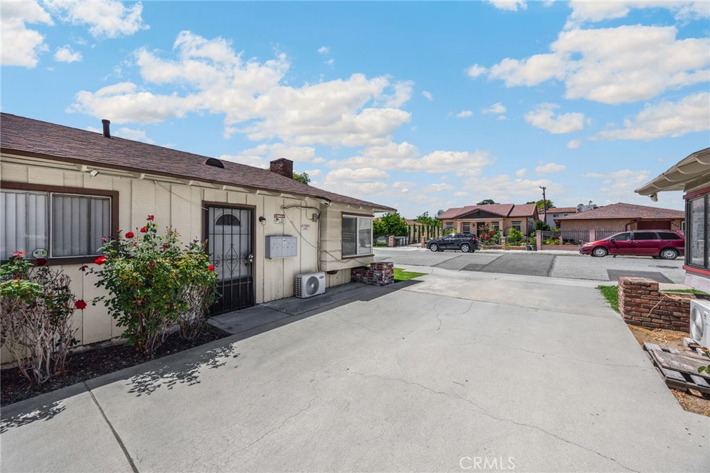 4128 Eunice Avenue Property Photo 4
