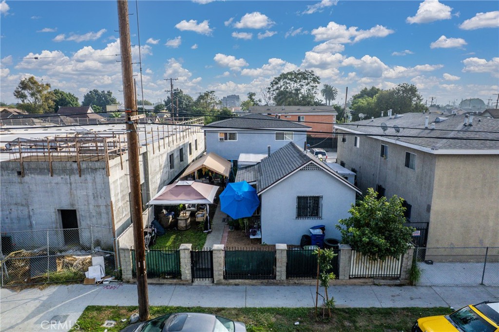 6118 S Main Property Photo 1