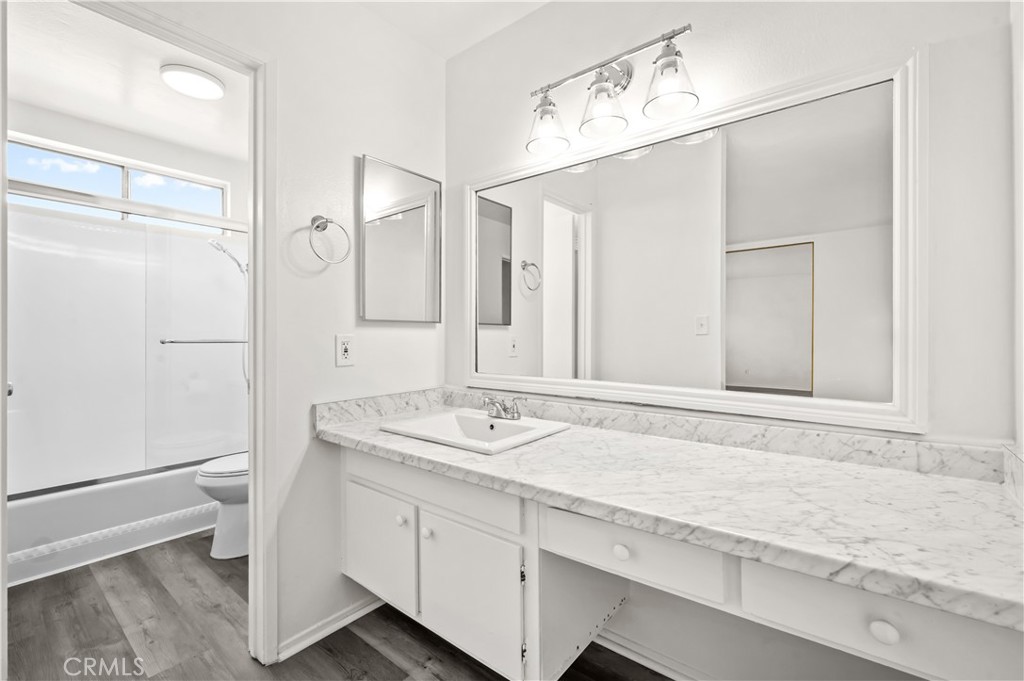 4700 Clair Del Avenue 611 Property Photo 19