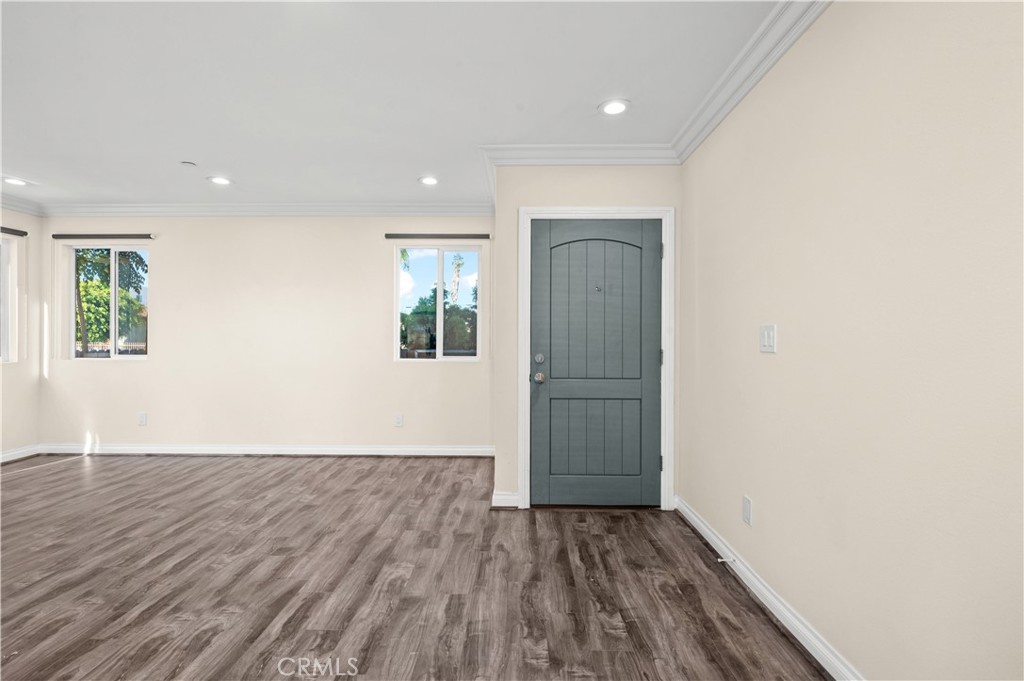 4812 Saturn Street Property Photo 4