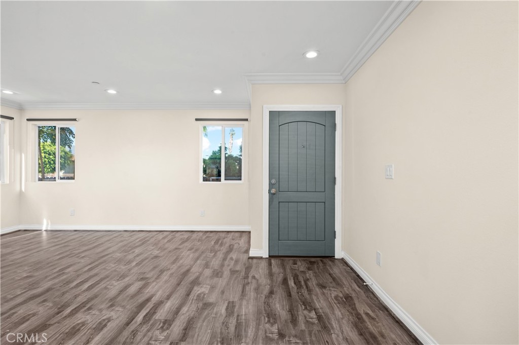 4816 Saturn Street Property Photo 5