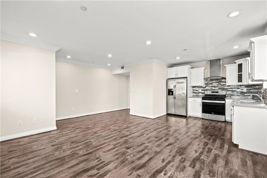 4816 Saturn Street Property Photo 10