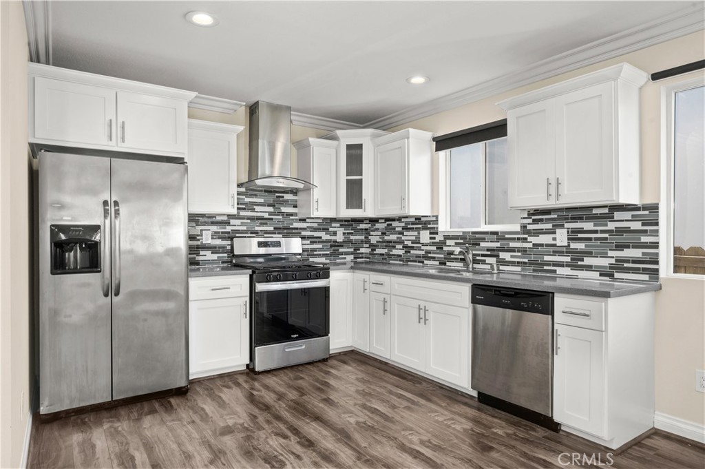 4816 Saturn Street Property Photo 14
