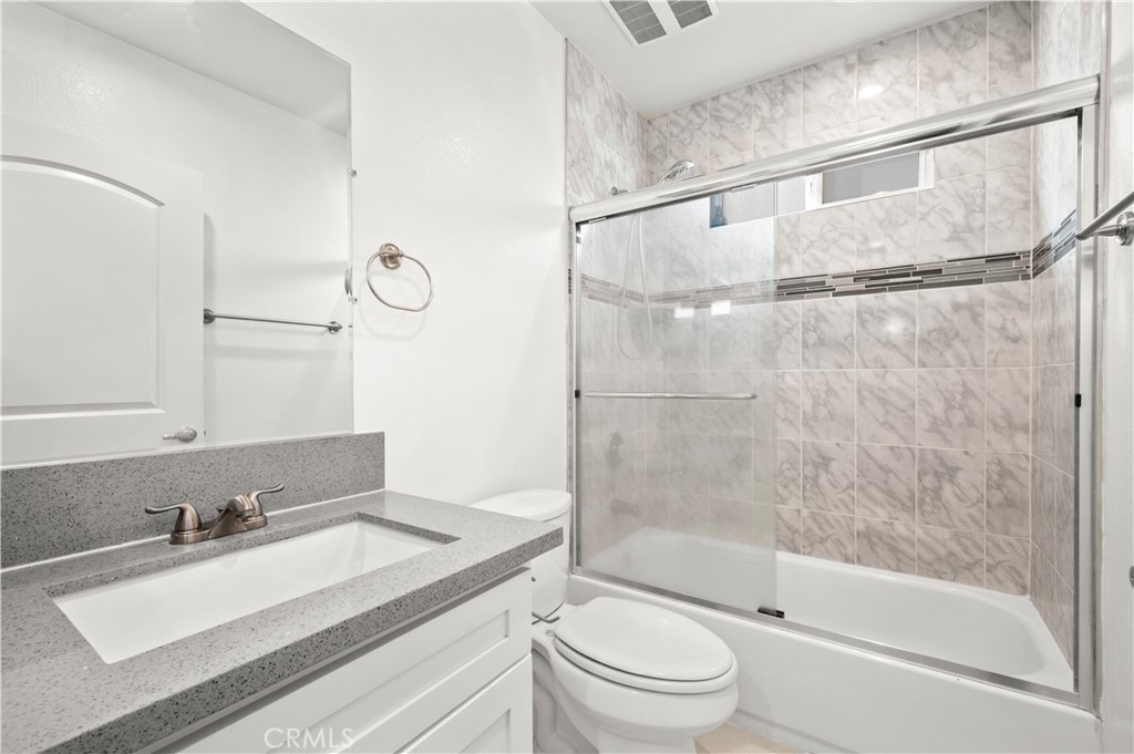 4816 Saturn Street Property Photo 17