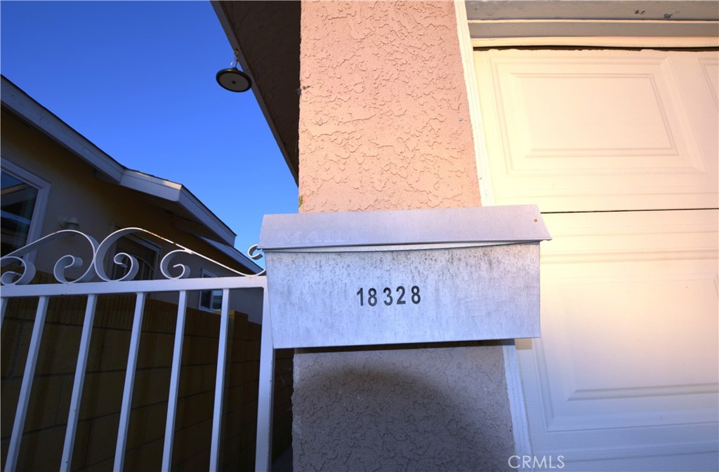 18328 Devlin Avenue Property Photo 6