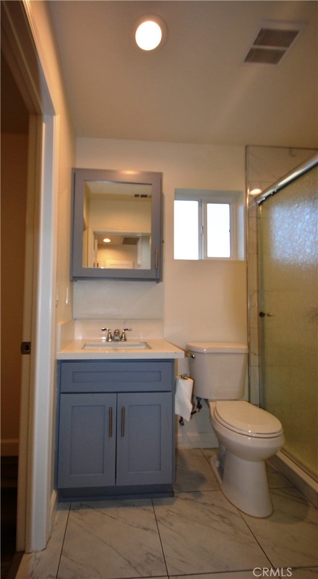 18328 Devlin Avenue Property Photo 16