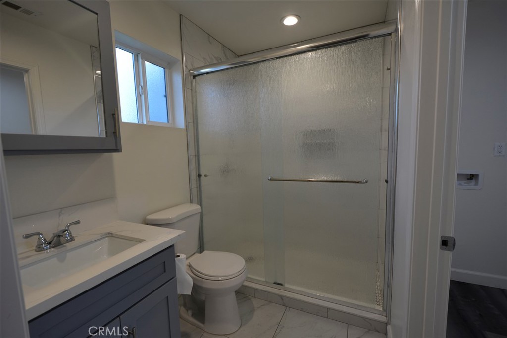 18328 Devlin Avenue Property Photo 17