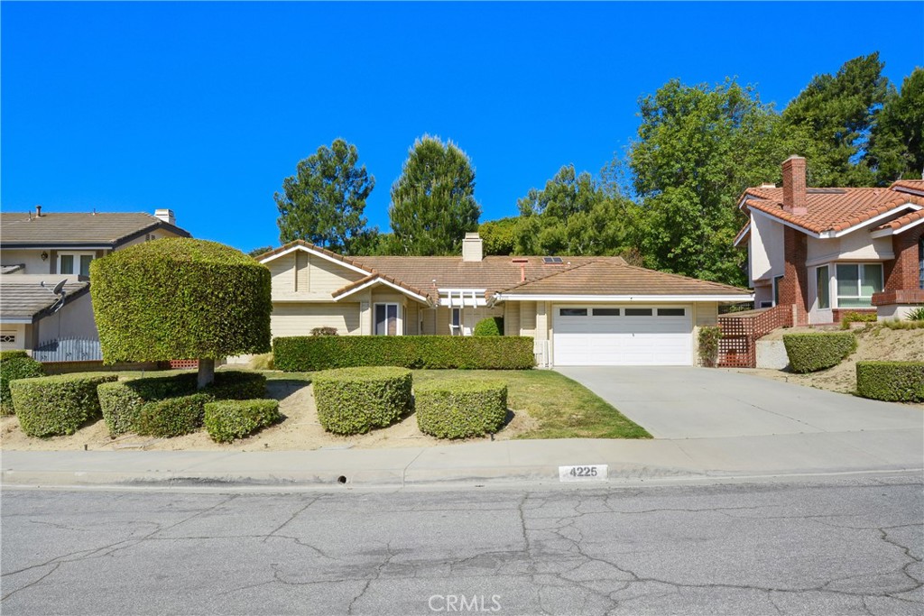 4225 Hermitage Property Photo 1