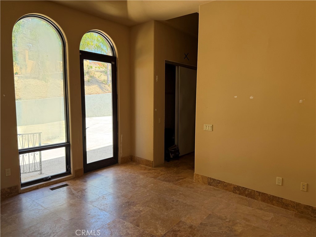 85 Altamont Property Photo 14