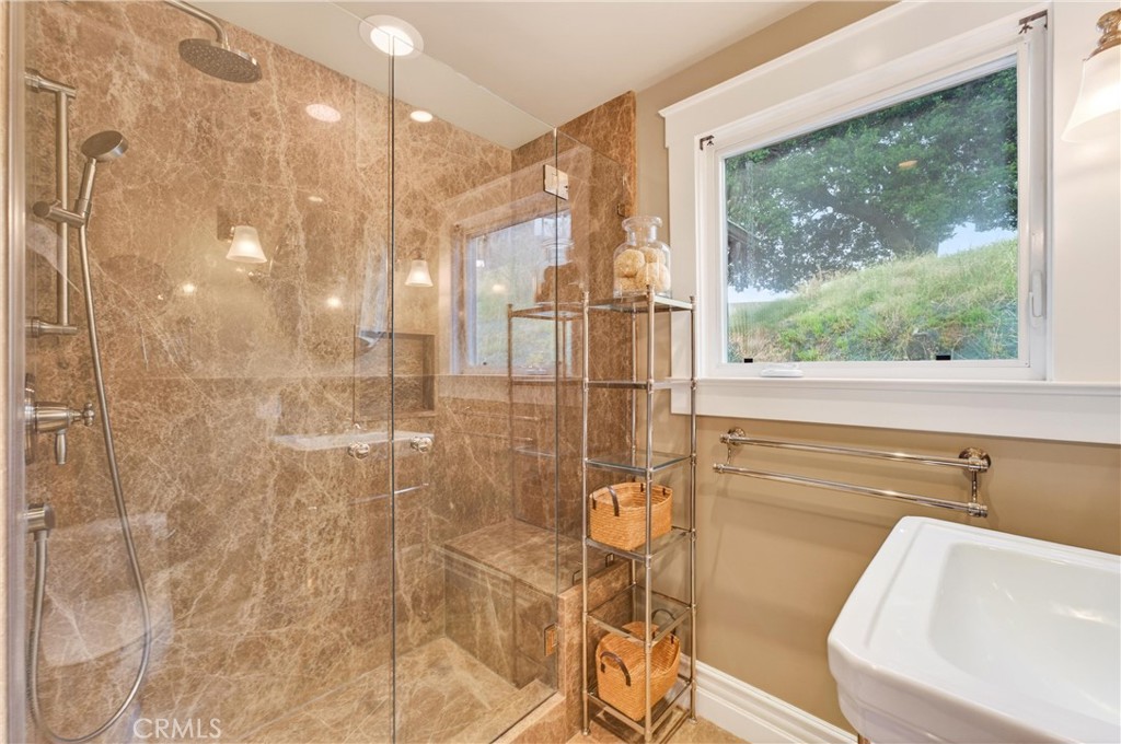 506 Dorothea Property Photo 31