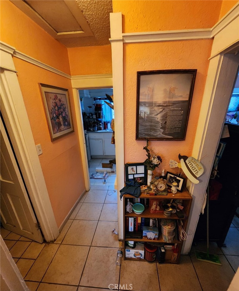 669 N Crescent Property Photo 7