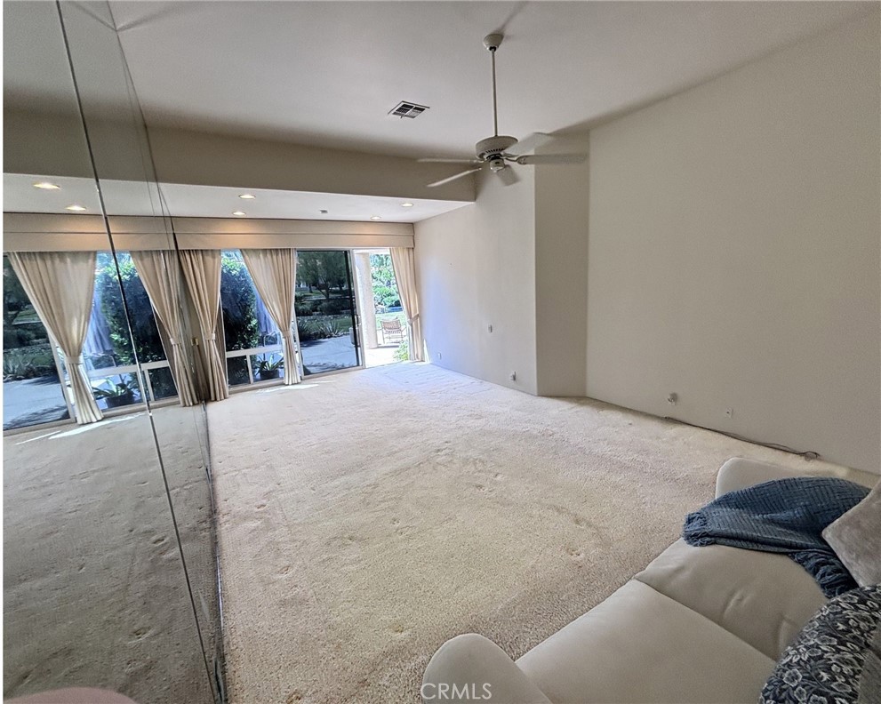 44100 Lakeside Dr Property Photo 17