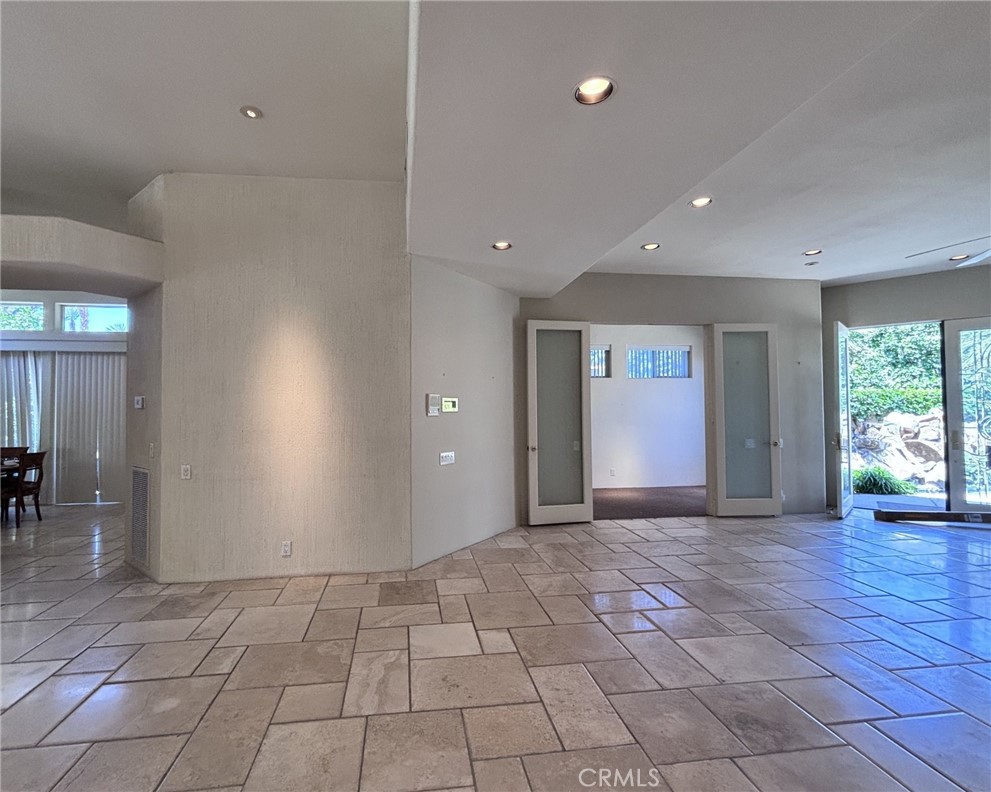44100 Lakeside Dr Property Photo 31