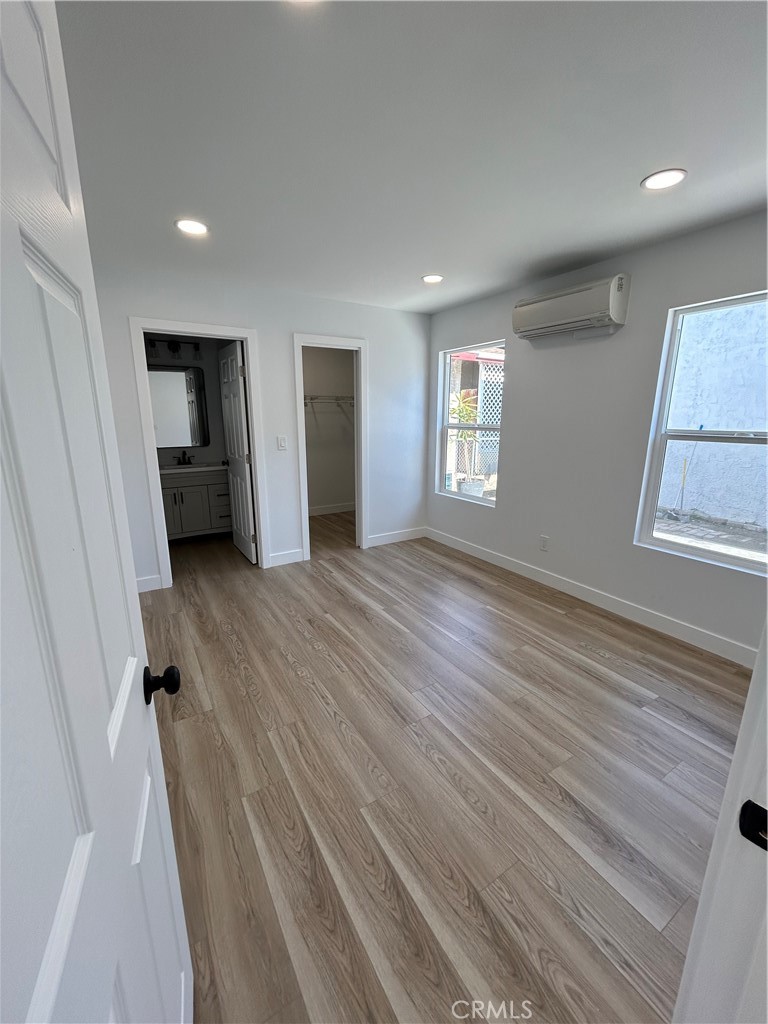 2033 W Burnett Street Property Photo 27