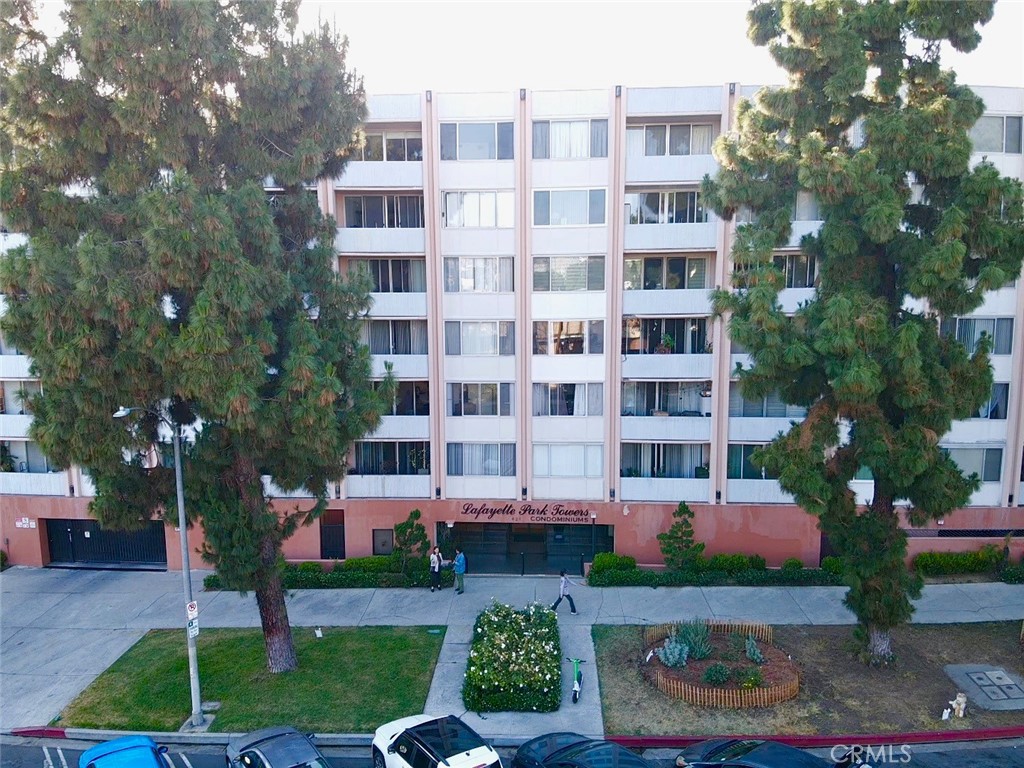 421 S La Fayette Park 214 Property Photo 1