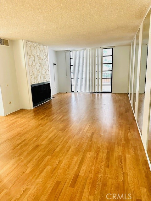 421 S La Fayette Park 214 Property Photo 5