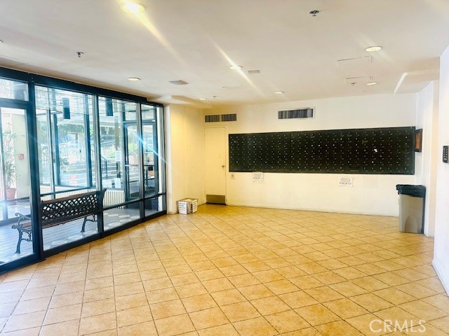 421 S La Fayette Park 214 Property Photo 10