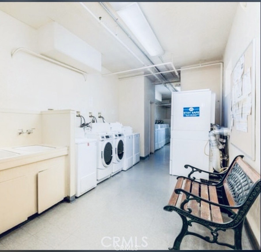 421 S La Fayette Park 214 Property Photo 13