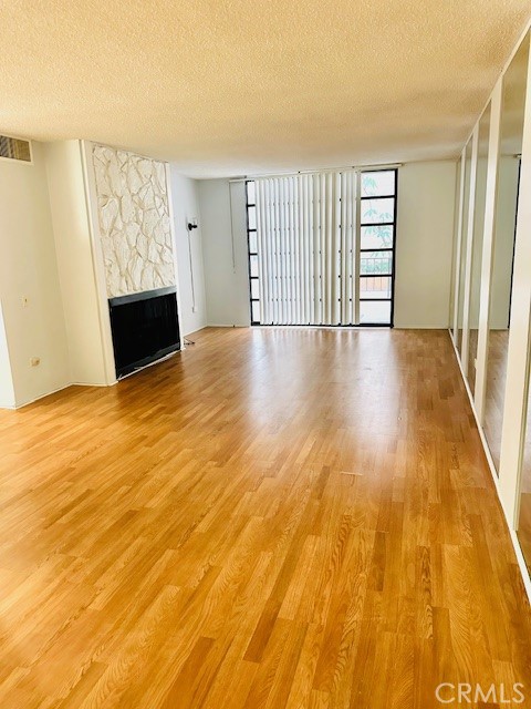 421 S La Fayette Park 214 Property Photo 15