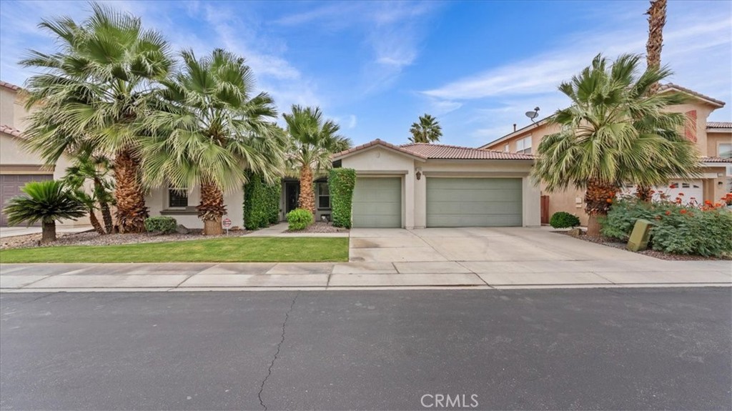 81800 Villa Reale Property Photo 2