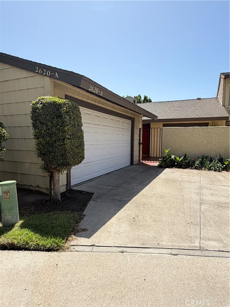 2620 N Tustin A/37 Property Photo 2