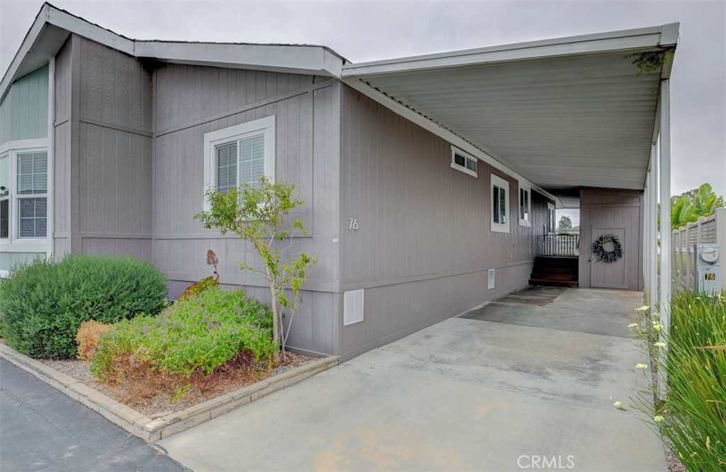 1845 Monrovia Avenue 76 Property Photo 3