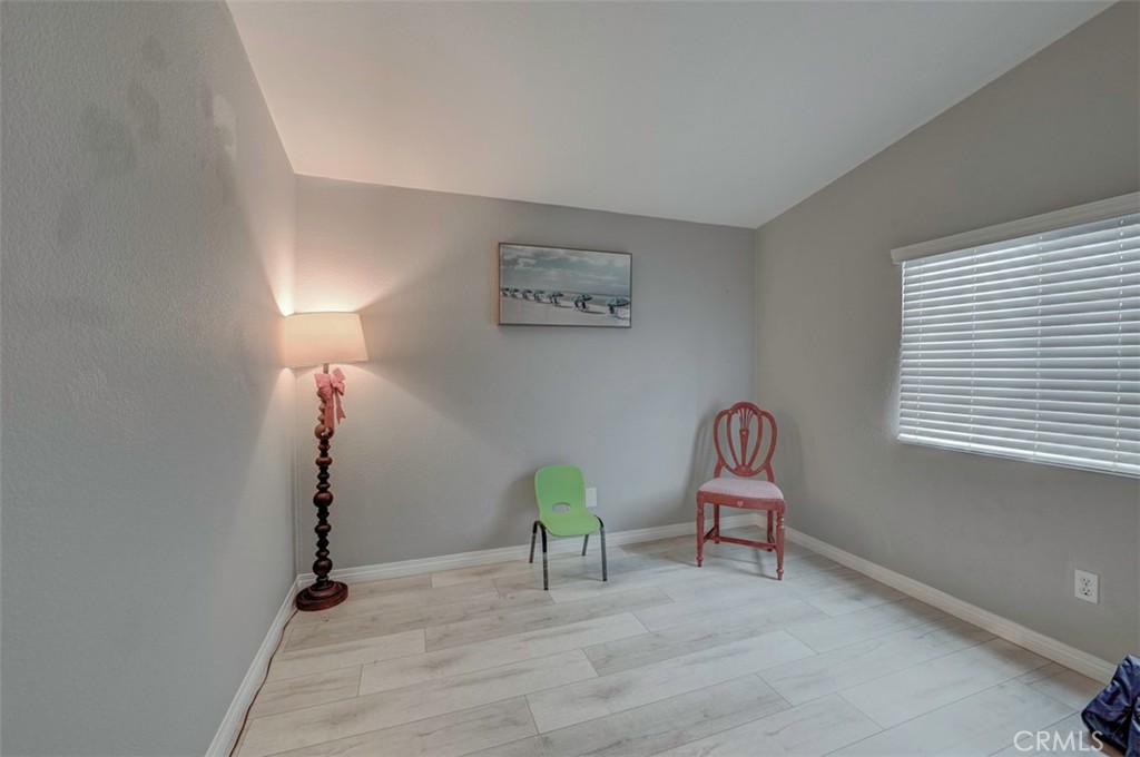 1845 Monrovia Avenue 76 Property Photo 11