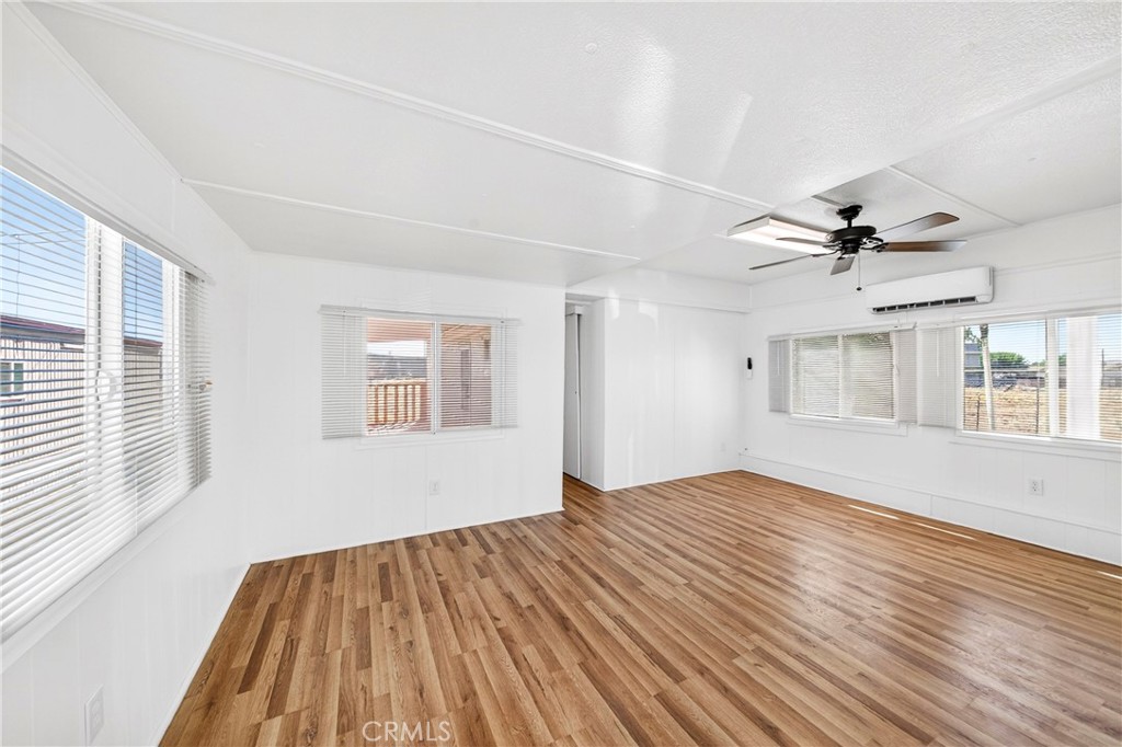 11398 Bartlett Property Photo 13