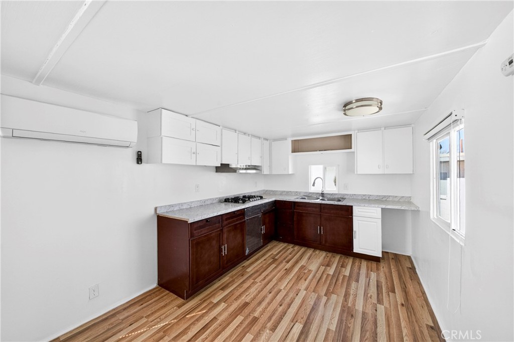 11398 Bartlett Property Photo 24