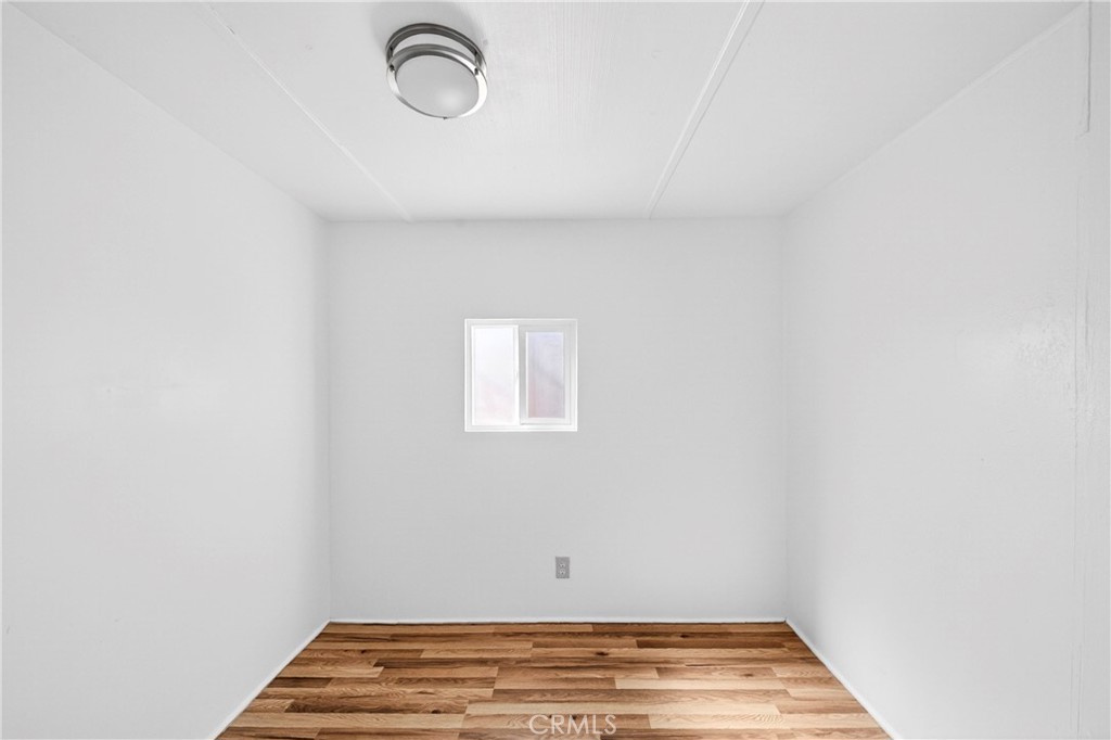 11398 Bartlett Property Photo 28