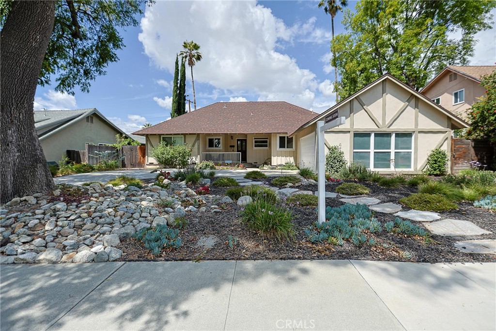 1153 Northwestern Drive Property Photo 1