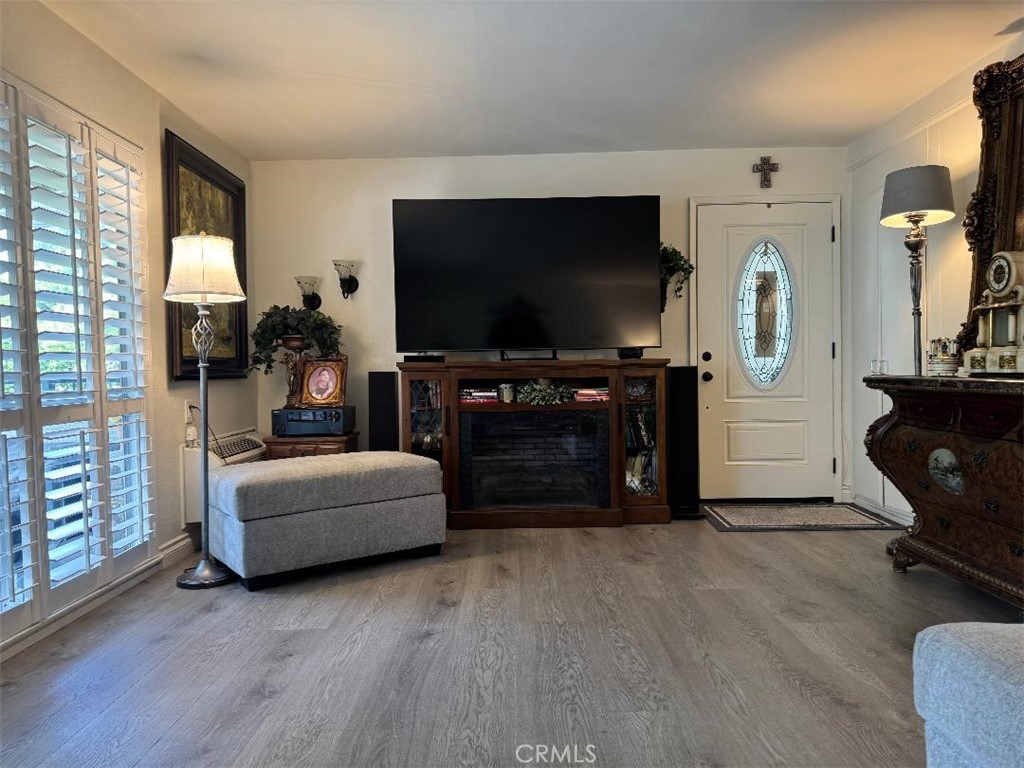 2260 Via Puerta P Property Photo 4