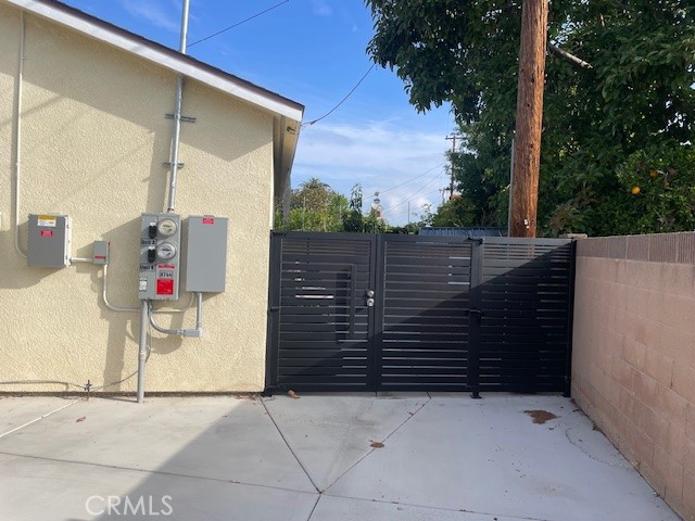 8744 Fillmore Property Photo 6
