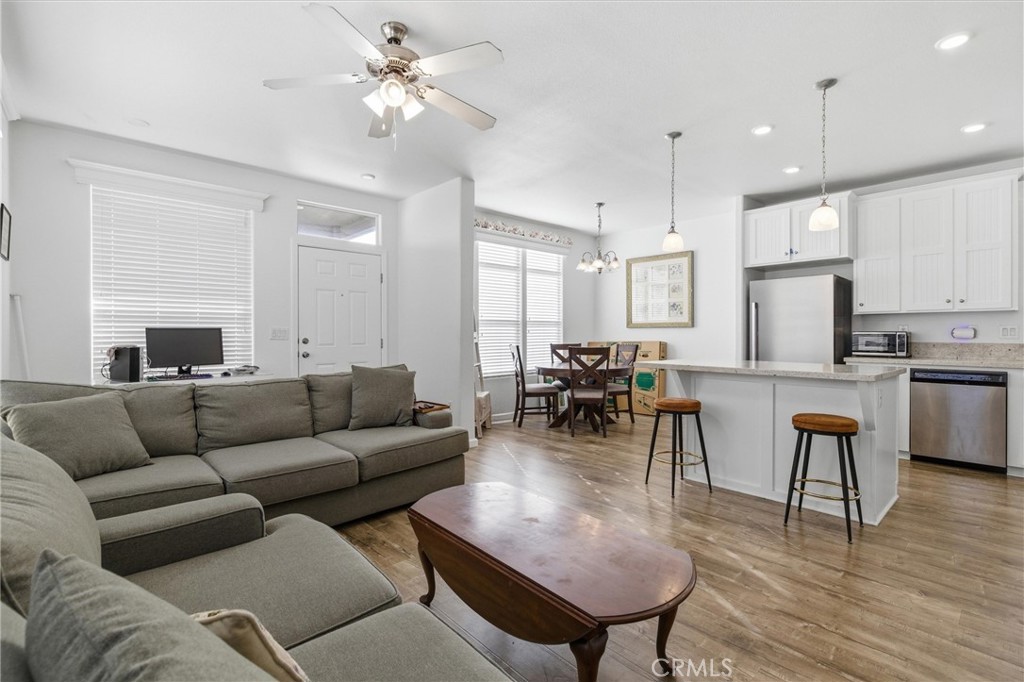 56 Maple Property Photo 8