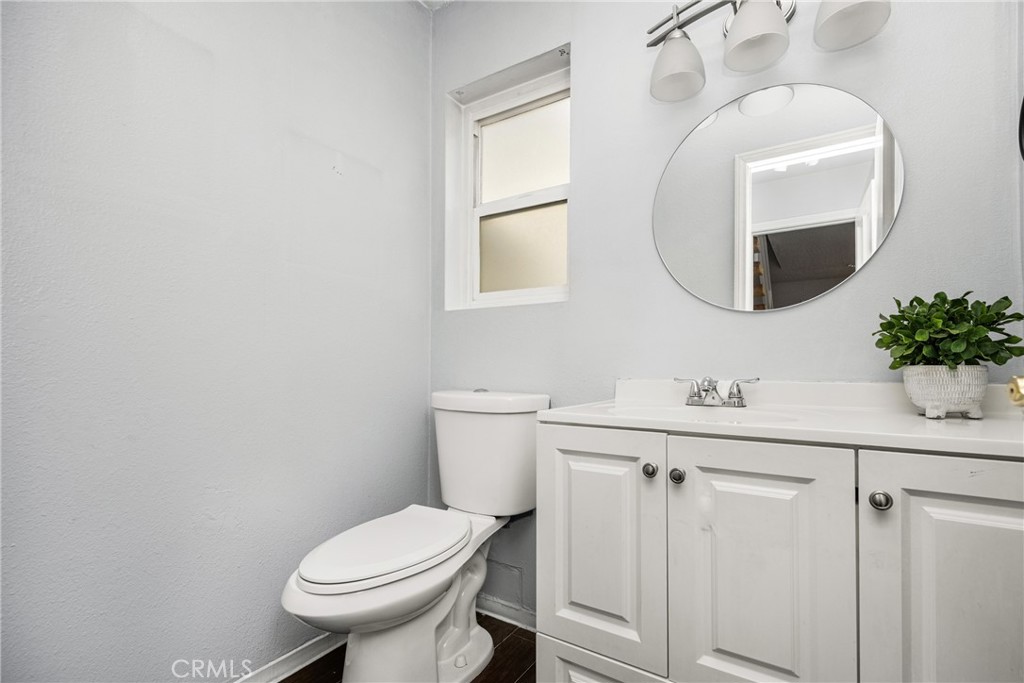 473 E 1st Property Photo 7