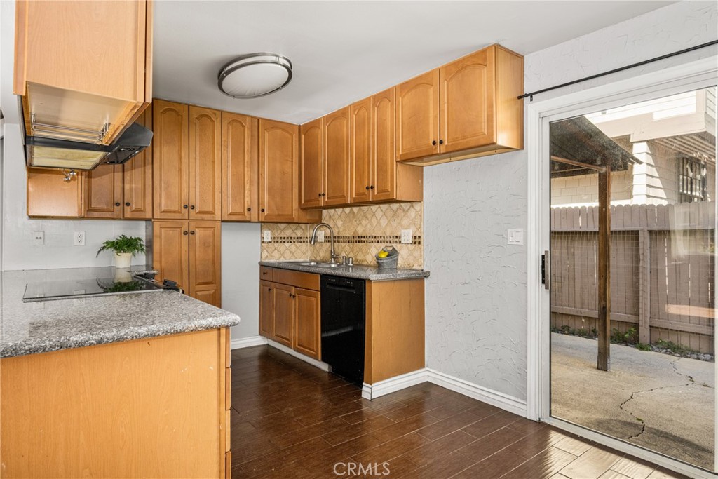 473 E 1st Property Photo 20