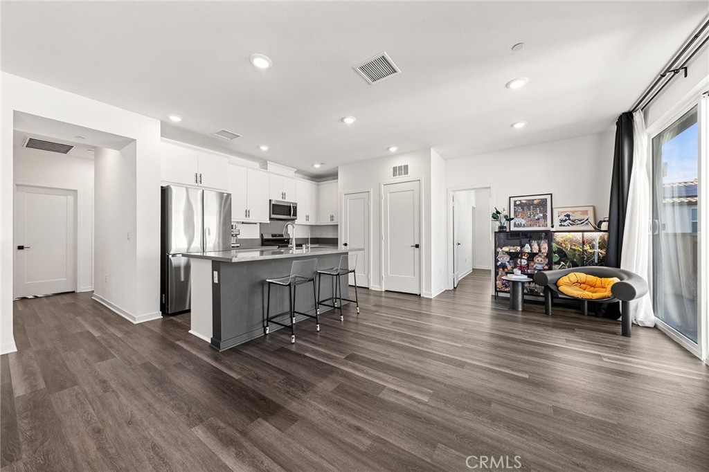 660 Sunrise St Property Photo 8
