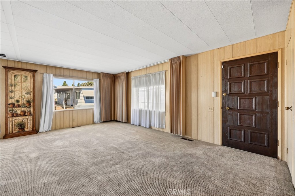 1001 Lambert Road 258 Property Photo 5