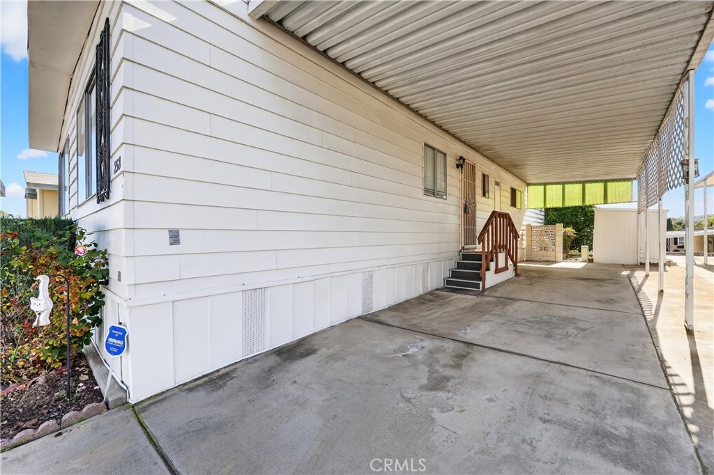 1001 Lambert Road 258 Property Photo 35