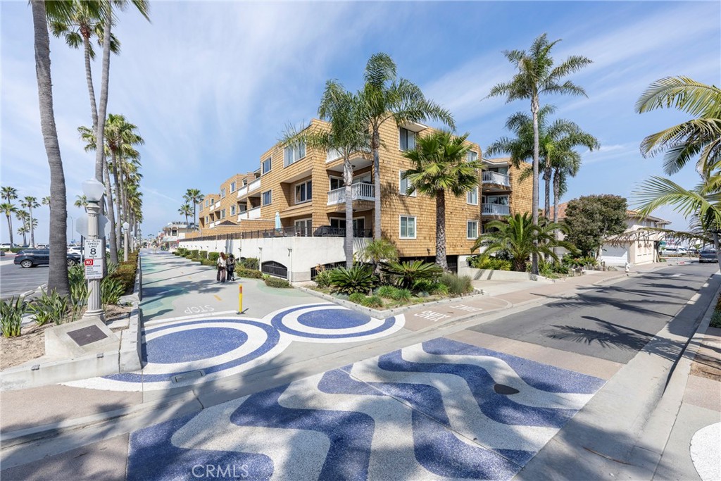 600 E Oceanfront 1d Property Photo 2