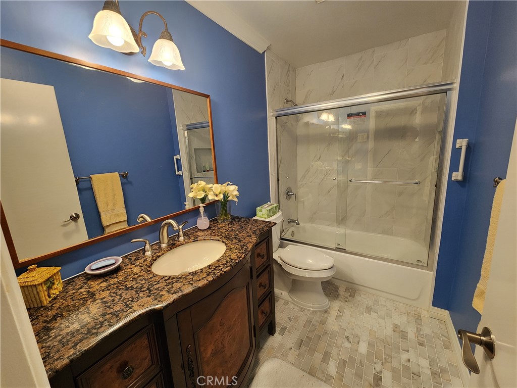600 E Oceanfront 1d Property Photo 21
