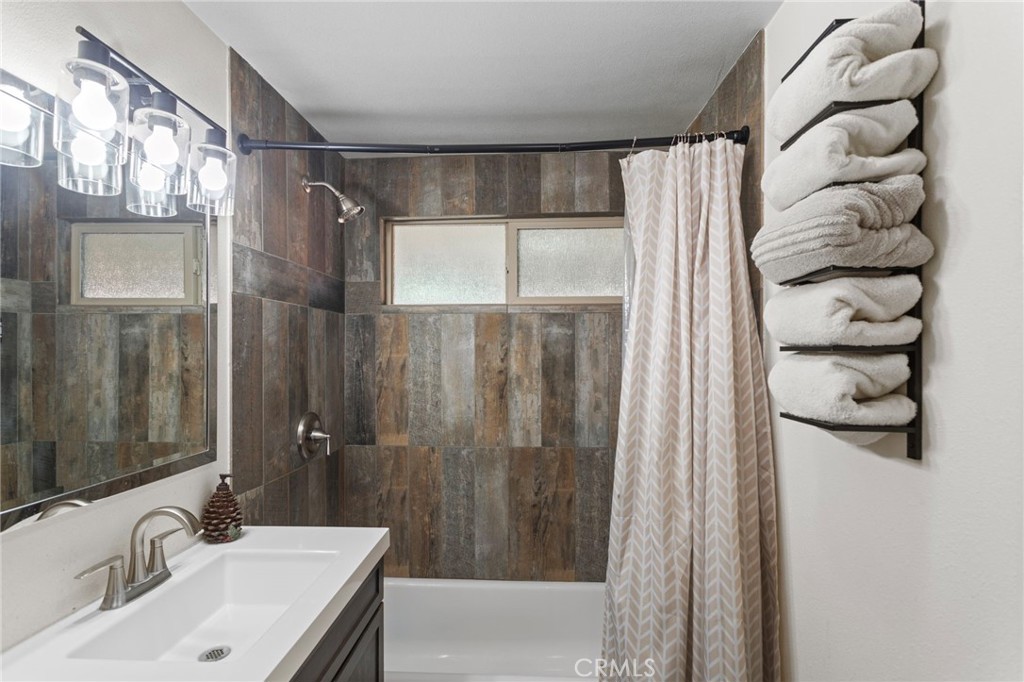 1029 W Aeroplane Property Photo 17